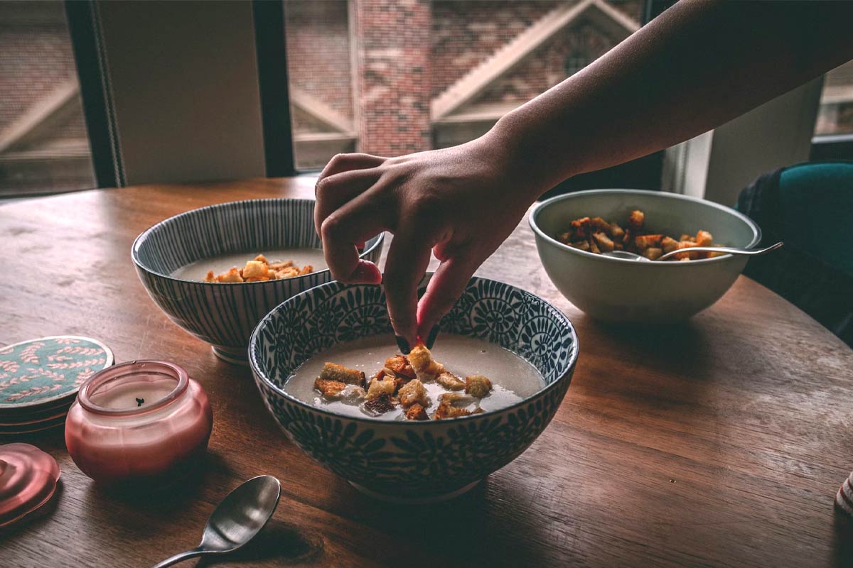 Meals for Every Season: Why Crockpot Meals Are Perfect Year-Round (And the Perfect Gift Anytime)